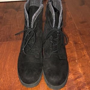 Lace up boots
